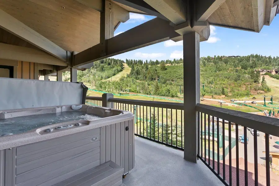 Black Diamond Lodge